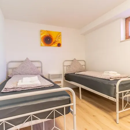 Ferien & Business Hohenfels Apart Otel *